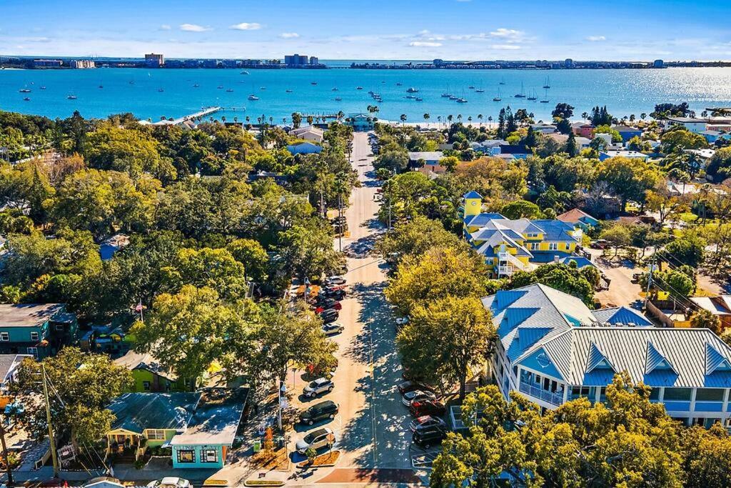 Quaint Gulfport Beach Bungalow St. Petersburg Dış mekan fotoğraf