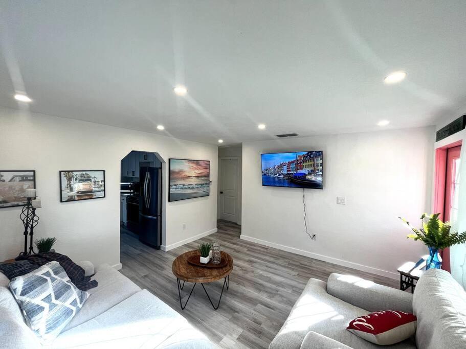 Quaint Gulfport Beach Bungalow St. Petersburg Dış mekan fotoğraf